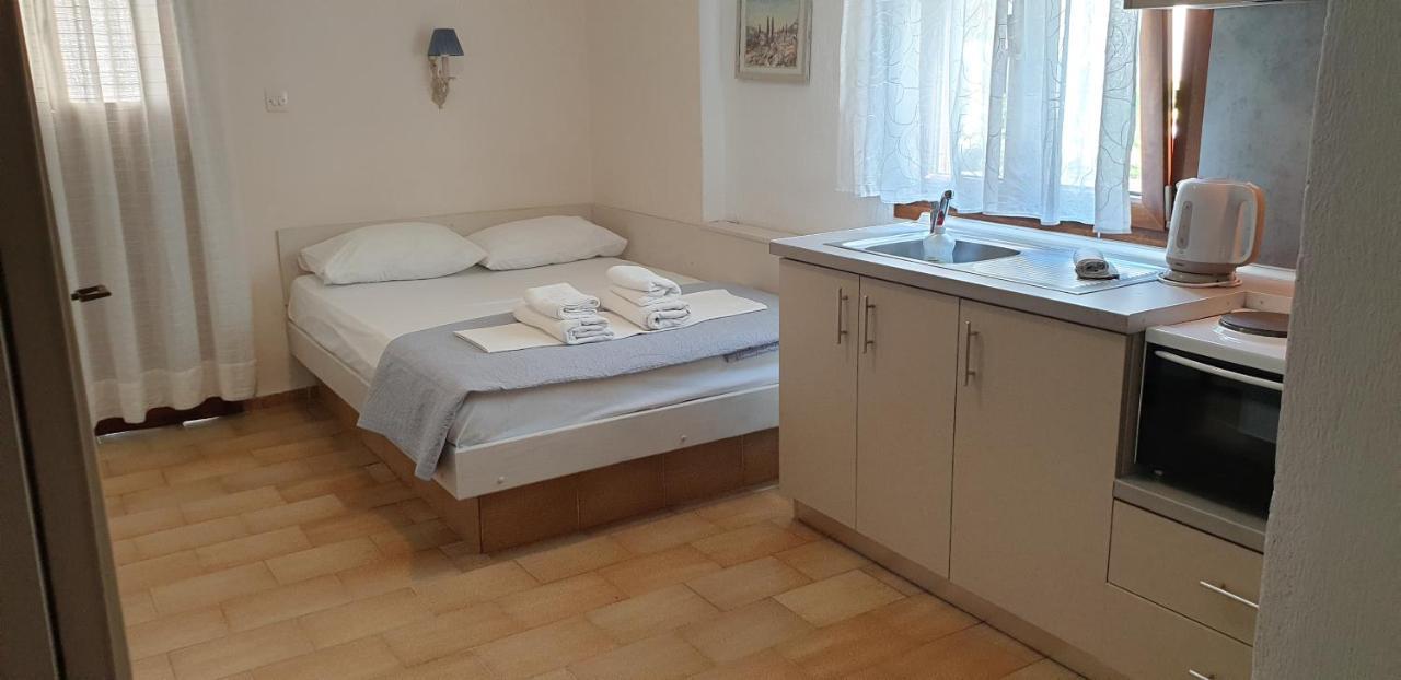 Haus Galini Lägenhet Sarti Exteriör bild